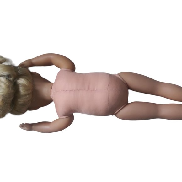 My Generation Doll BATTAT Blonde Hair Blue Eye Doll with Overbite 18 inch 2006 - Picture 4 of 8